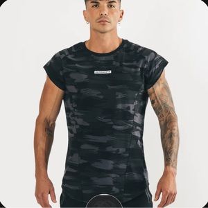 Alphalete Velocity Sleeveless Tee/ Size Medium/ Black & Gray Camo Stripes